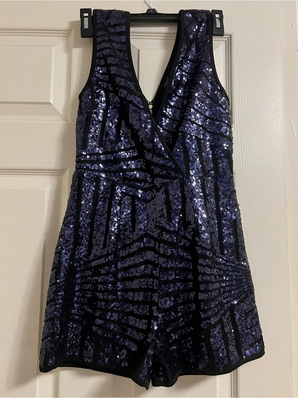 TRAC Geometric Art Deco Navy & Black Sequin V-Neck Romper -
Size M